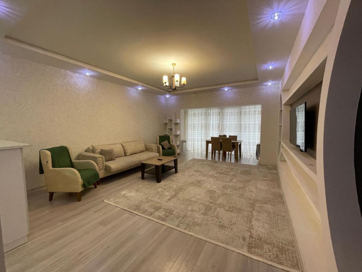Apartamento Park Azure Luxury Bakú Exterior foto